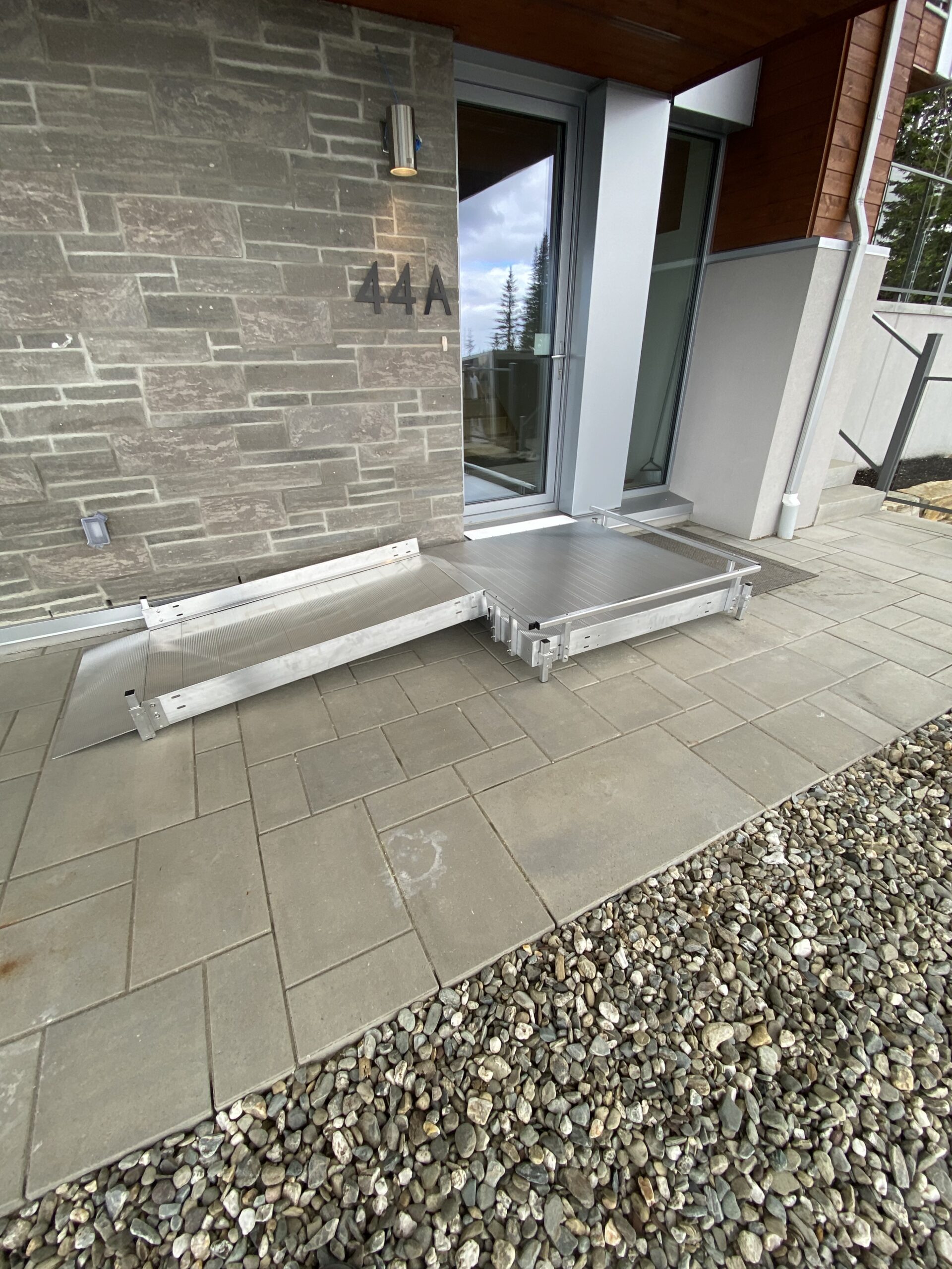 Plateforme d’accès pour balcon